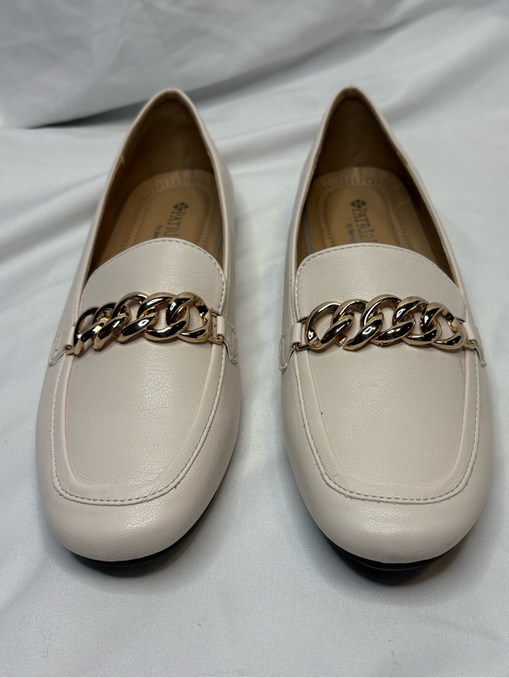Women's Cream Chain-Trim Loafers